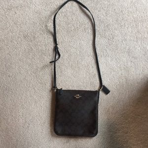 Crossbody pocketbook